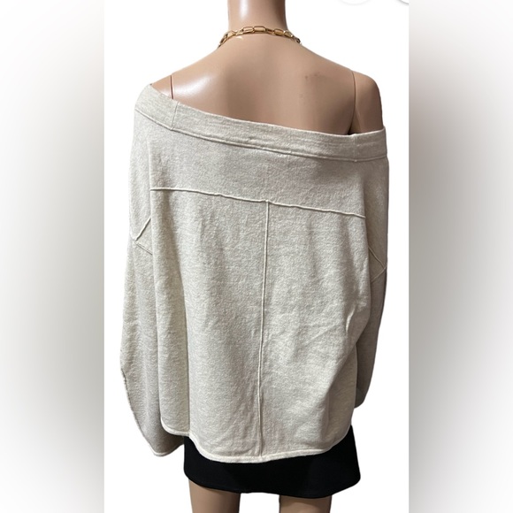 Free People Jamie Sweater Off Shoulder Oversized Oatmeal Heather Size M NWT $148 - Picture 8 of 11